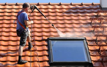 roof cleaning Low Moor